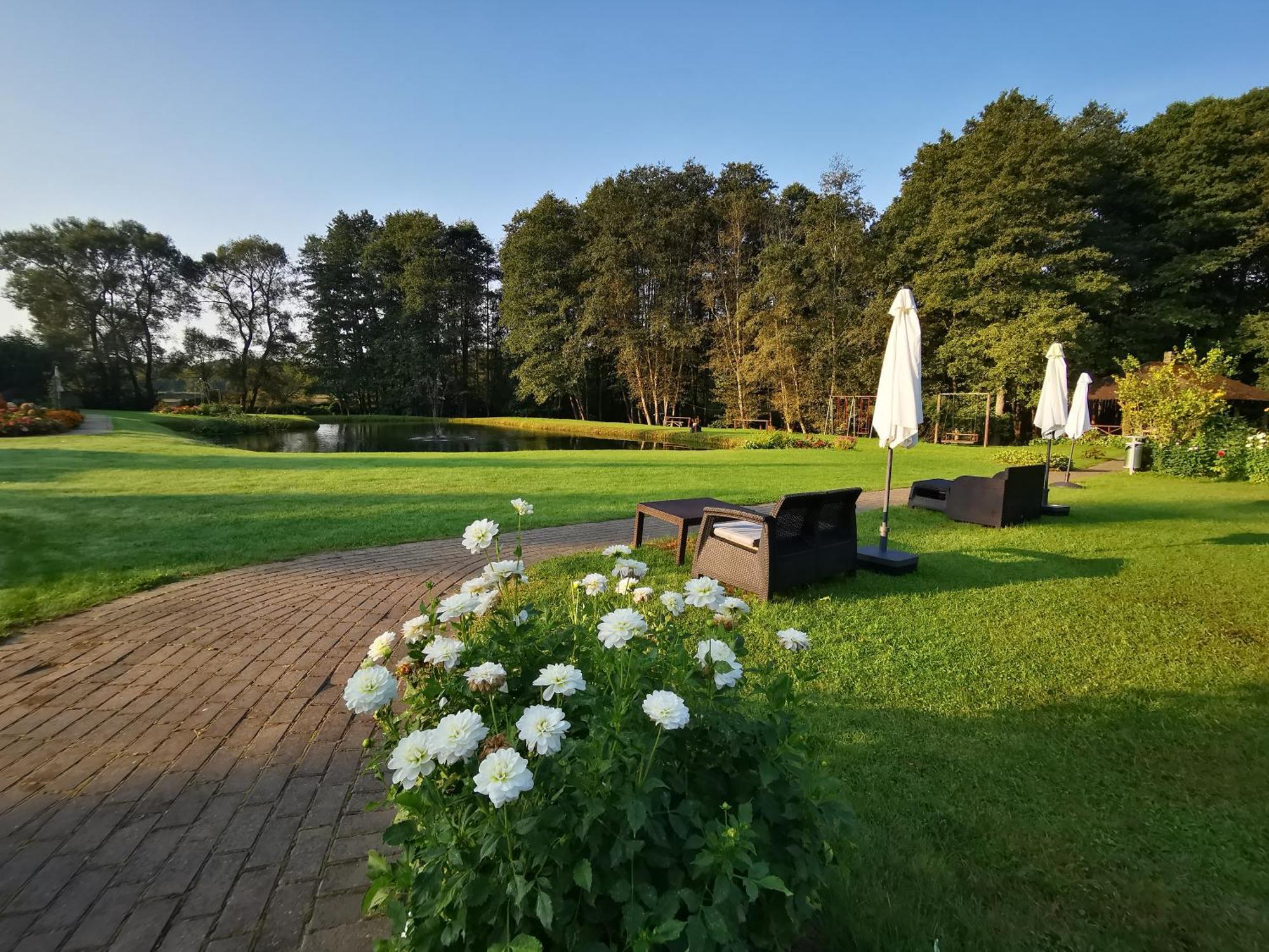 Brazuoleje Pas Juoza- Ramiam Poilsiui Pensionat Trakai Exteriör bild